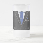 ブラックスーツのビジネスグラスビアマグ – お名前 フロストグラスビールジョッキ (中央)