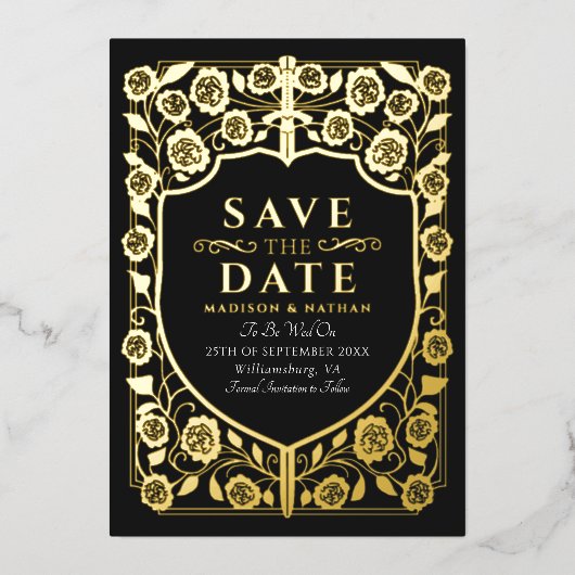 ブラックソードシールド中世モノグラム日付保存 箔招待状 (正面)