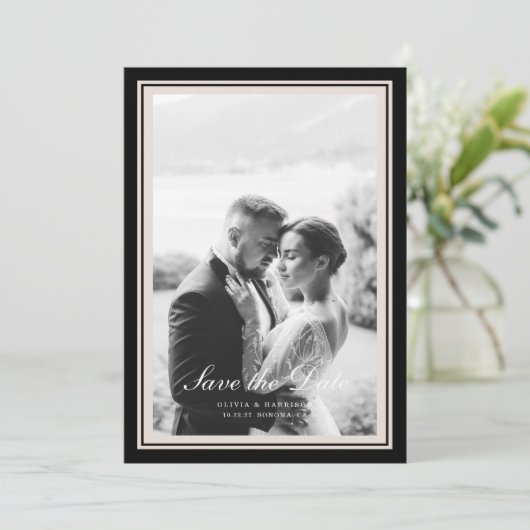 ブラックタイの結婚式の写真付きSave the Dateカード 招待状 (スタンド正面)