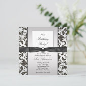 ブラックタイ ダマスク 女性 21歳 誕生日パーティー 招待状 (スタンド正面)