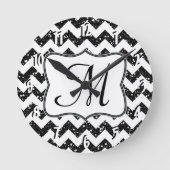 ブラックチモダンェブロンモノグラムイニシャルウォールクロック ラウンド壁時計 (正面)