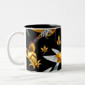 ブラックツートーンコーヒーの可愛いゴールデンハミングバード ツートーンマグカップ (左)