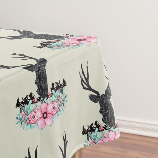 ブラックディアヘッド付き/ピンクの花と山 テーブルクロス (インサイチュ)