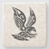 ブラックトライバル飛んでいるイーグルイラストレーション ストーンコースター (正面)