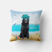 ブラックドイツシェパードドッグオンビーチ クッション (裏面)