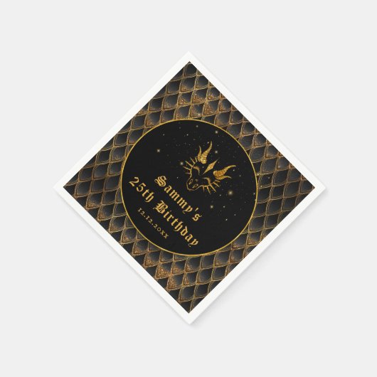 ブラックドラゴンはかりで測金ゴールドフェイクグリッター誕生日 スタンダードカクテルナプキン (角)