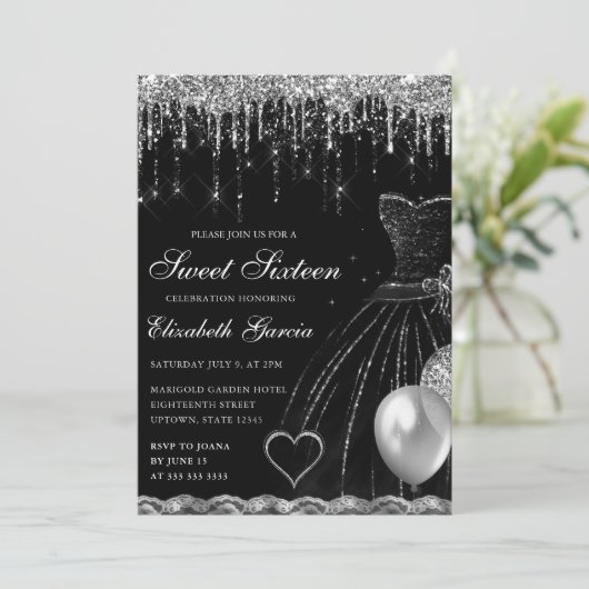 ブラックドレスとシルバー滴下グリッタースイート16 招待状 (スタンド正面)