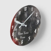 ブラックニューファンドランドドッグ顔 パーソナライズされた ラウンド壁時計 (傾斜)