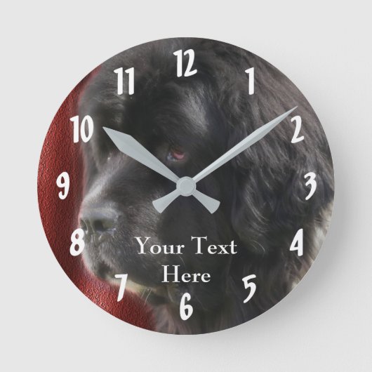 ブラックニューファンドランドドッグ顔 パーソナライズされた ラウンド壁時計 (正面)