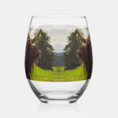 ブラックハイランド牛の放牧グリーンフィールドサンライト ステムなしワイングラス (左)
