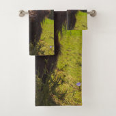 ブラックハイランド牛の放牧グリーンフィールドサンライト バスタオルセット (インサイチュ)