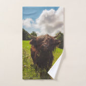 ブラックハイランド牛の放牧グリーンフィールドサンライト バスタオルセット (ハンドタオル)