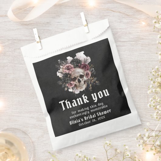 ブラックハロウィン フローラル スカル ゴシック ブライズシャワー フェイバーバッグ (クリップ留めされた状態)