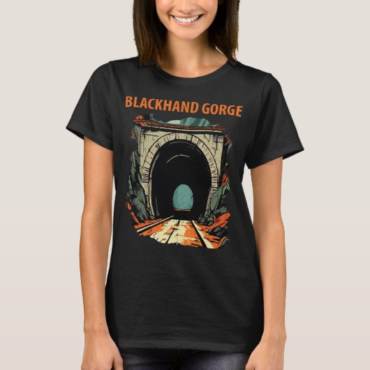ブラックハンド峡谷トンネル ダークテアル 旅行 Tシャツ (正面)