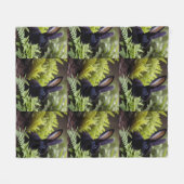 ブラックバニーのルシファー:いたずらの暗いバンドル フリースブランケット (正面(横))