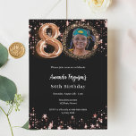 ブラックバラ金ゴールドフォトスター80th birthday luxury 招待状<br><div class="desc">A modern,  stylish photo invitation for a 80th birthday party. A classic black background,  decorated with rose gold stars. Personalize and add your party details.</div>