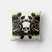 'ブラックバラ' クッション (正面)