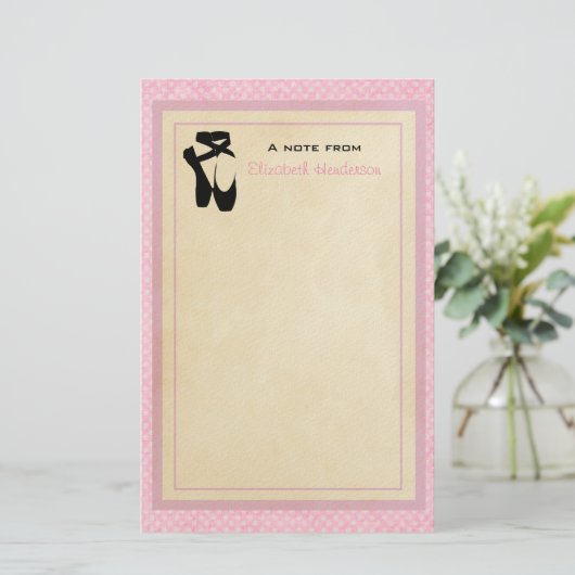ブラックバレエシューズアンポインテオンピンク水玉模様 便箋 (スタンド正面)
