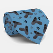 ブラックバレエ靴オンブルーパターン（の模様が）ある ネクタイ (ロール)