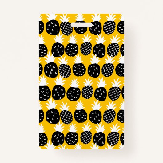 ブラックパイナップル バッジ (正面)