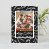 ブラックパインブランチパターンメリークリスマスフォト シーズンカード (スタンド正面)