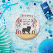 ブラックパグドッグパカラフルステルハッピーバースデー ペーパープレート (パーティー)