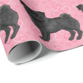 ブラックパグ犬の漫画モップピンクの愛のハートパターン ラッピングペーパー (ロールコーナー)