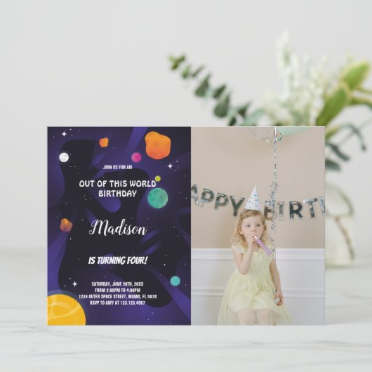 ブラックパープルアウタースペース誕生日招待状フォト 招待状 (スタンド正面)