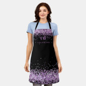 ブラックパープルグリッターモノグラムイニシャル名 エプロン (着用した状態)