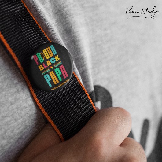 ブラックパ誇りを持ったパブラック歴史月間ファミリー 缶バッジ