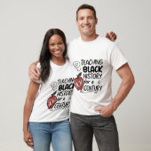 ブラックヒストリーを100年間教えてきた先生Tシャツ Tシャツ (ユニセックス)