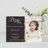 ブラックピザ誕生日招待状と写真 招待状 (スタンド正面)