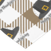 ブラックピルグリムハットオンブラウンプレイド – Thanksgiving テーブルクロス (アングル)