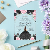 ブラックピンクのフローラ花ドレスシルバーキンセアニェラ アクリル招待状 (インサイチュ (ウェディング))