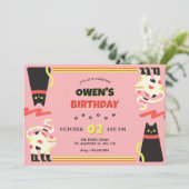 ブラックピンクのレトロな猫の誕生日 招待状 (スタンド正面)