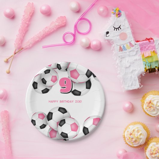 ブラックピンサッカーボール女の子の誕生日パーティー ペーパープレート (パーティー)