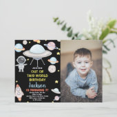 ブラックフォト外部スペース誕生日招待状 招待状 (スタンド正面)
