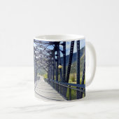 ブラックフット川の橋渡り コーヒーマグカップ (正面右)
