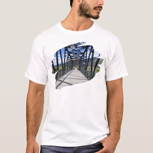 ブラックフット川の渡河 Tシャツ (正面)