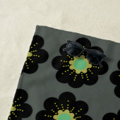 ブラックフラワーススカンジナビアスタイルビーチタオル ビーチタオル (インサイチュ)