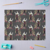 ブラックフランスの・デコパージュでワインを飲むヴィンテージの女性 薄葉紙 (クラフト)