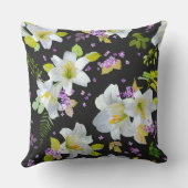 ブラックフローラルパターン上の白ユリ クッション (裏面)