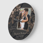 ブラックブラウンフローラパーソナライズされた写真テンプレート ラージ壁時計 (傾斜)