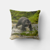 ブラックベア魚釣り |クアクリークブリティッシュコロンビア クッション (正面)