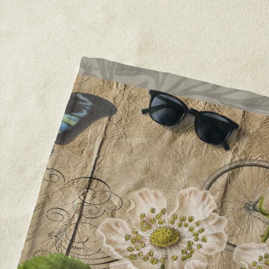 ブラックベリーフローラガーデンフラワーバタフライアート ビーチタオル (インサイチュ)