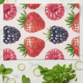 ブラックベリー、ラズベリー、ストロベリーバイナターシャ キッチンタオル (折り畳み)