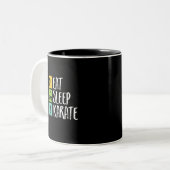 ブラックベルおもしろいト武術アーツ食べスリー空手 ツートーンマグカップ (正面左)