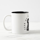 ブラックペーパーカットドッグ中国の〔占星術の〕十二宮図誕生日マグ ツートーンマグカップ (左)