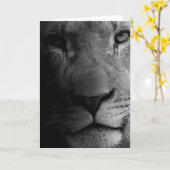 ブラックホワイト モチベーション リーダーシップ ライオン ポートレート カード (黄色い花)