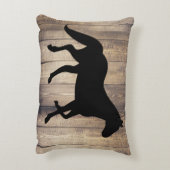 ブラックホースのシルエットと素朴ウッド板 アクセントクッション (裏面(縦))